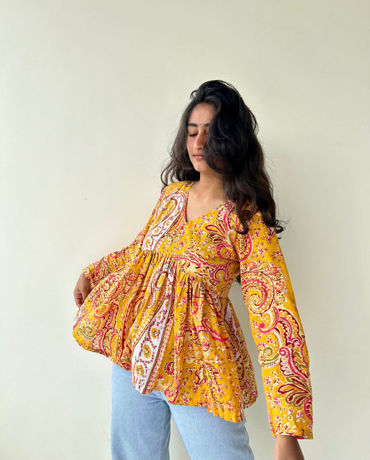 Sunehri Kurti ๐ปโจ