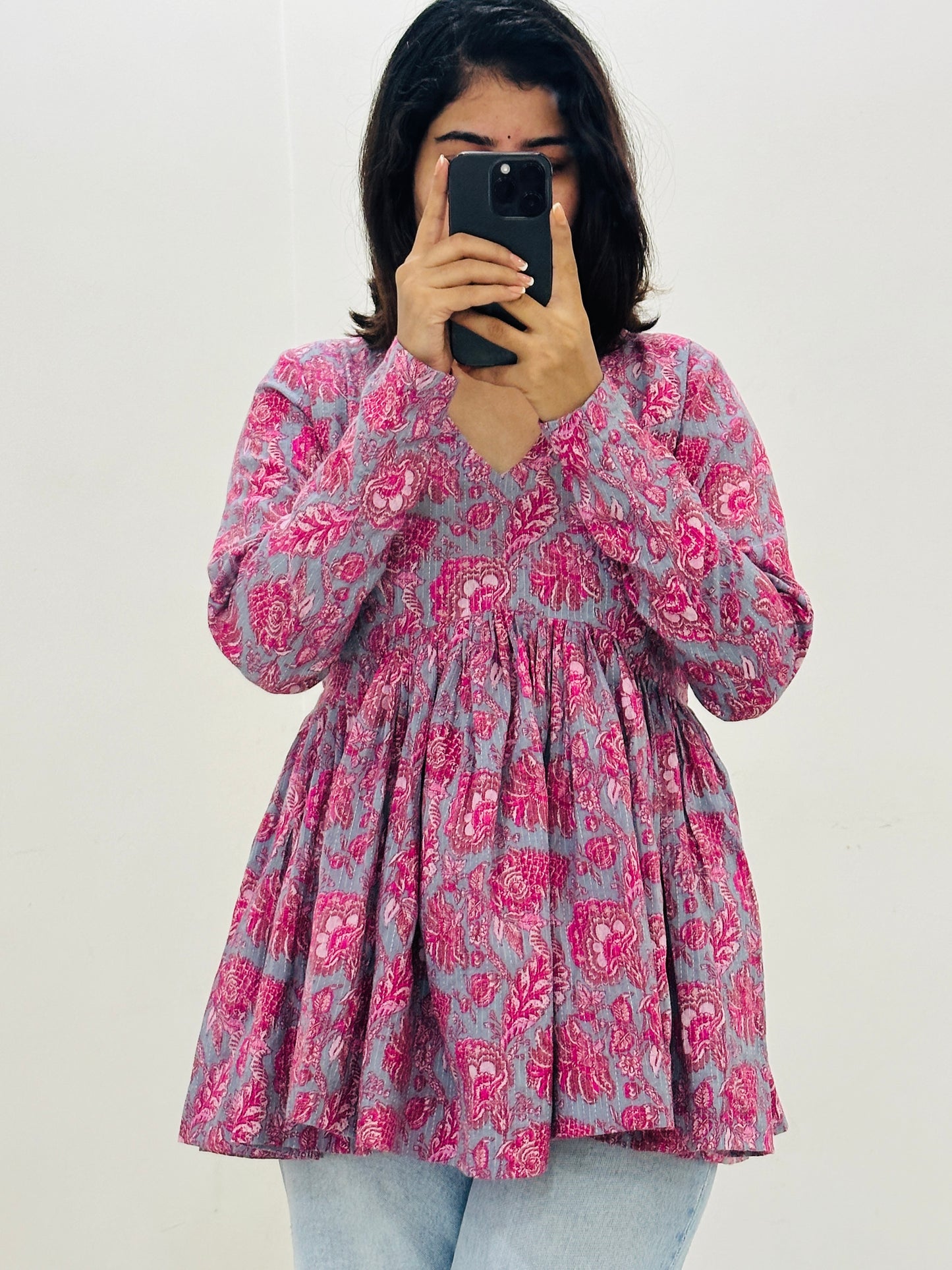 Gulabi kurti 🌺